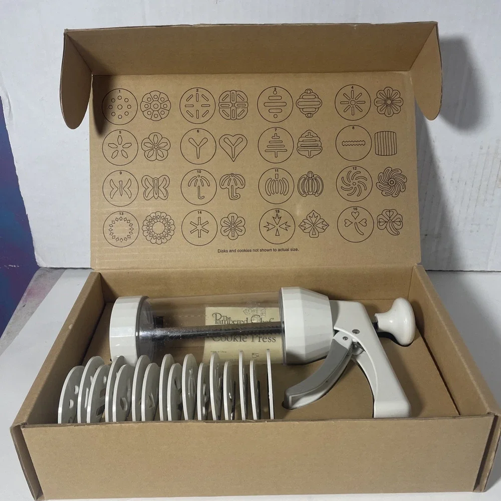 Pampered Chef Cookie Press Item# 1525 With 16 Decorative Discs Complete Set